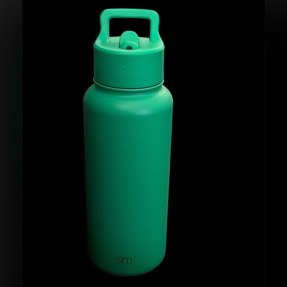 Green Drinkware Bottle - Picture 1 of 14